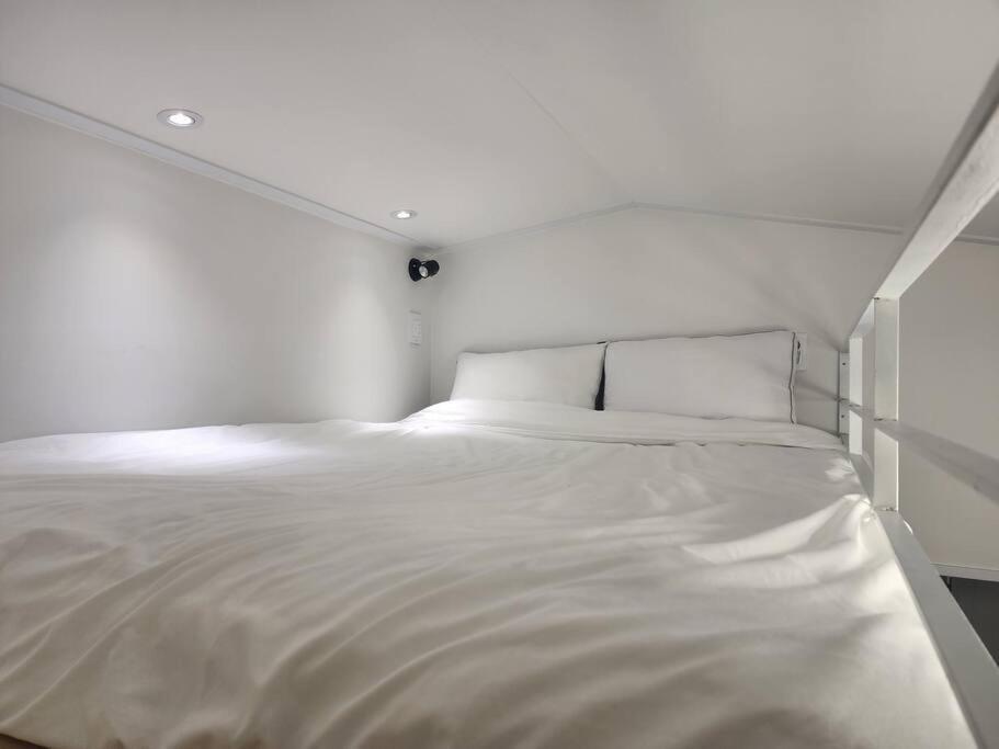 Seochon Secret Cave House