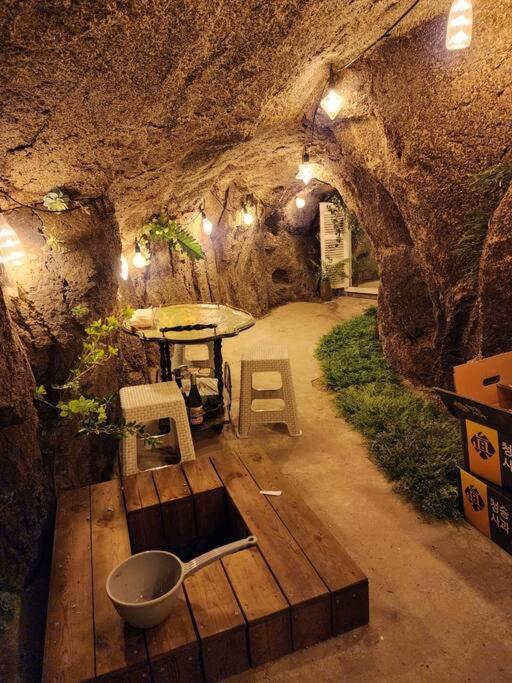 Seochon Secret Cave House โซล